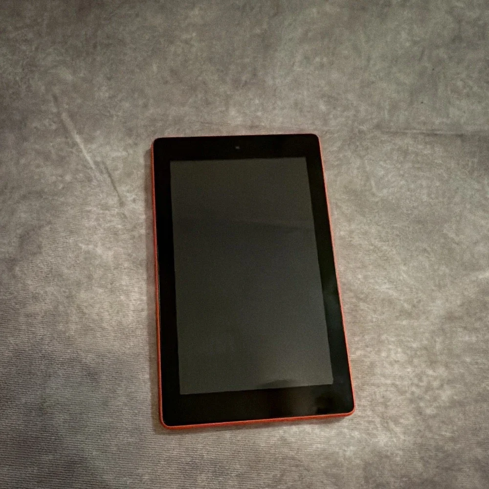 Amazon Fire Series 7 in Tablet, 8GB Storage, Wi‑Fi, Red Color